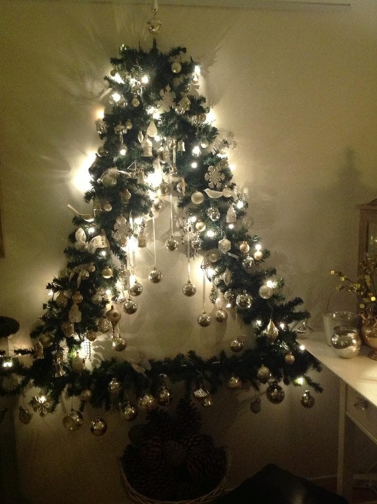 wire-christmas-tree