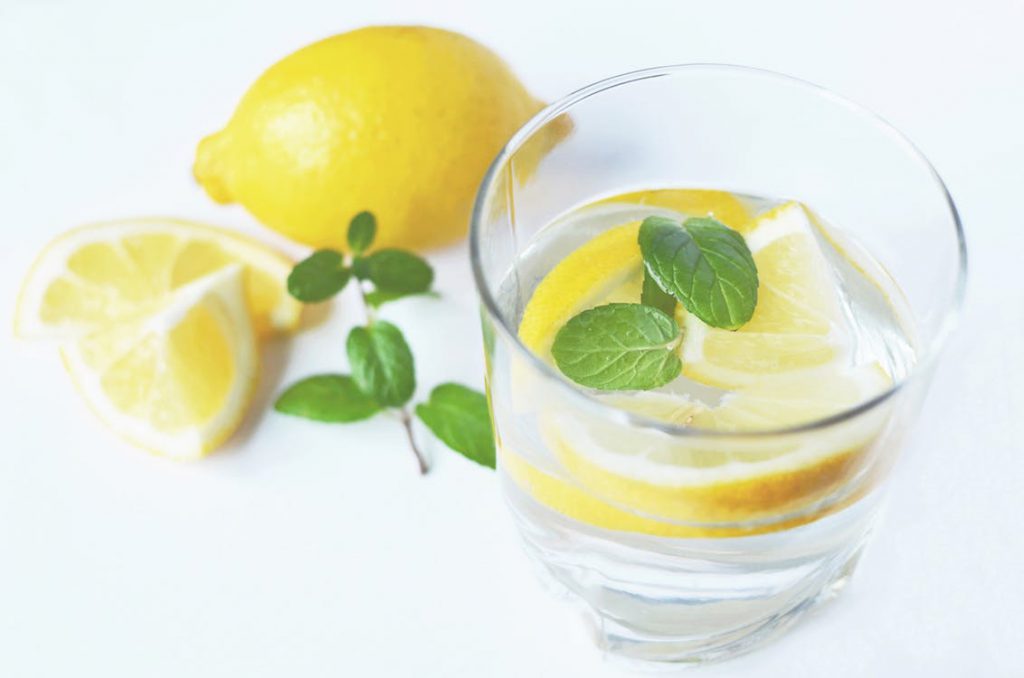 Alkalize your body: lemon water