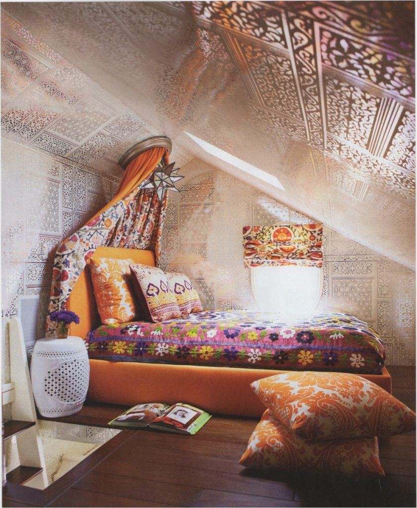 Bohemian Inspired Bedroom: vibrant room 