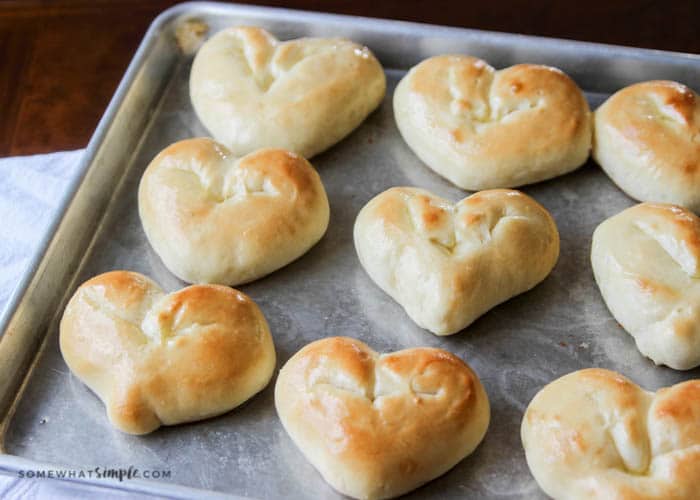 Valentine's Day Recipes: Valentines Dinner Rolls