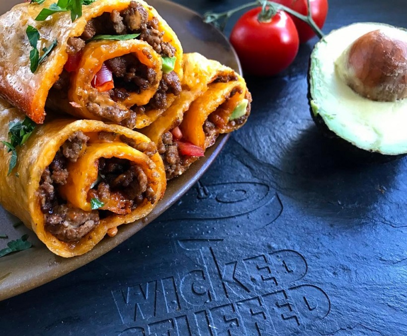 Low carb keto bread recipes:Cheddar wrapped taco rolls