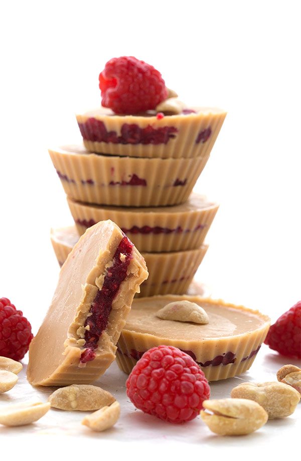 Keto fat bombs for weight loss: peanut butter and jam cups