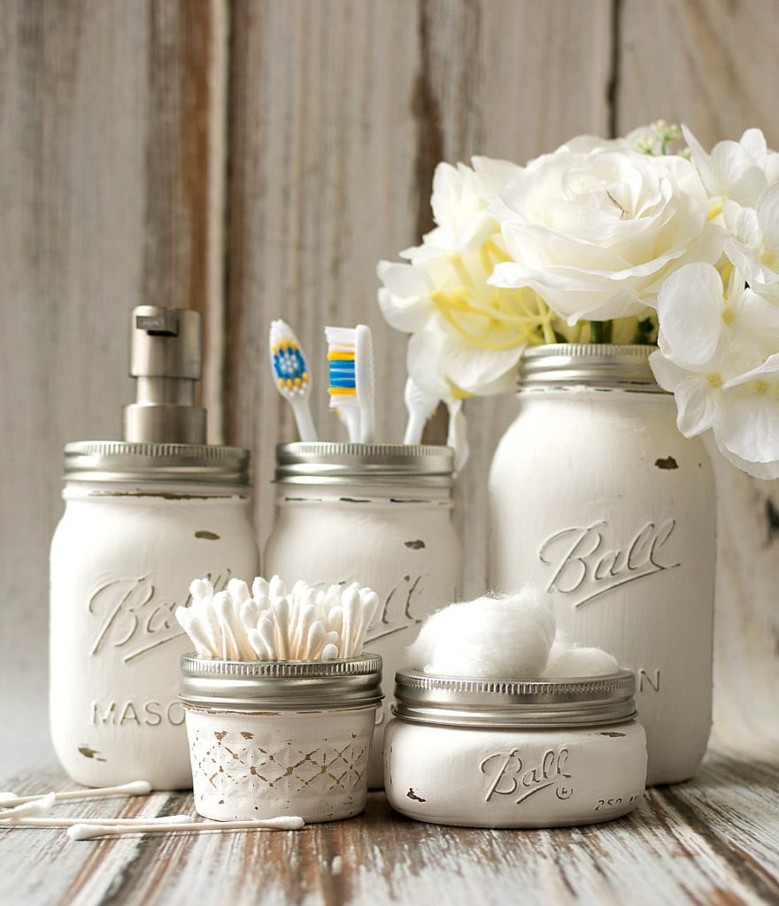 organize your bathroom : mason jar bathroom storage