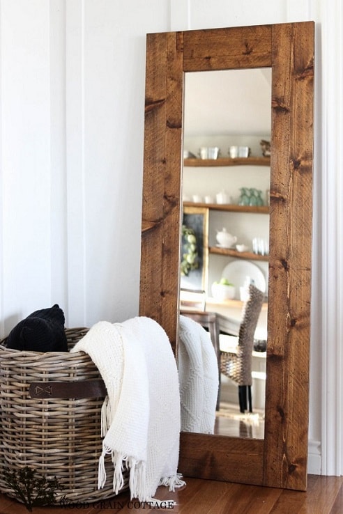 diy farmhouse decor: diy wooden framed mirror