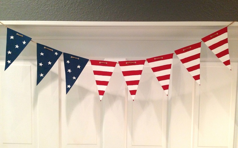 DIY fourth of July decorations: bunting