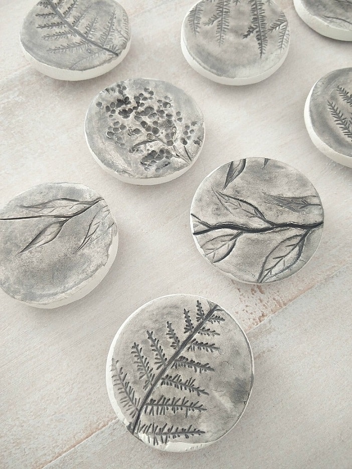 air dry clay projects: air drying clay leaf magnets