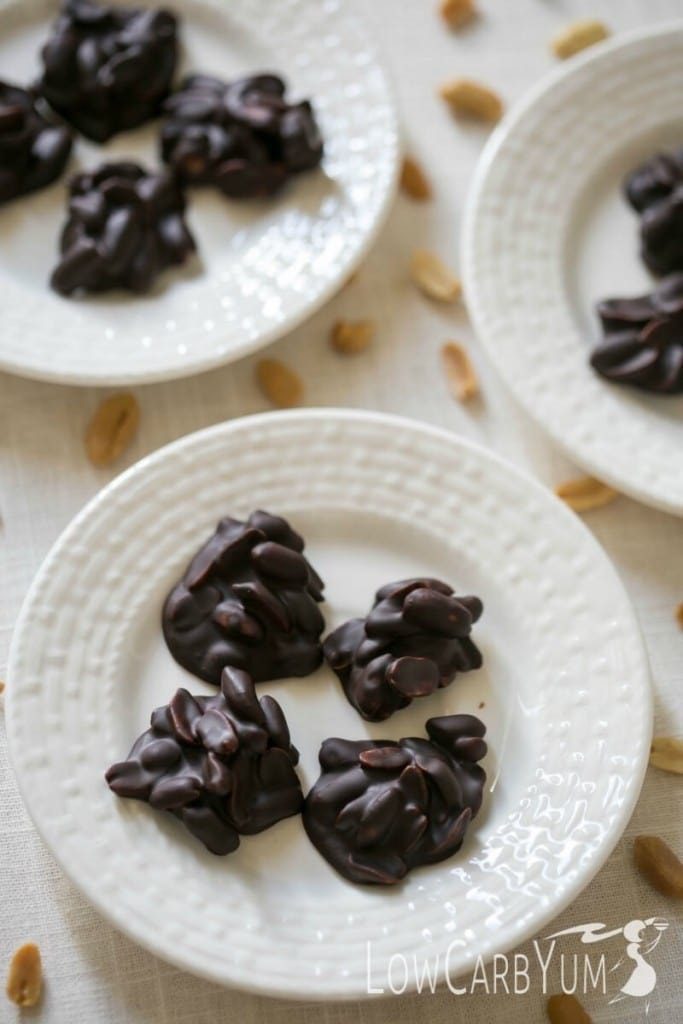 keto snack recipes: peanut clusters