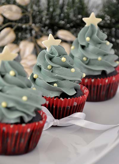 Christmas Cupcakes: Christmas Chocolate Cupcakes