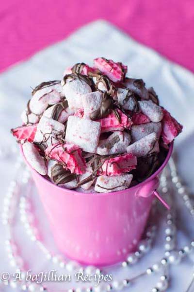 Valentines Day Desserts: Chocolate Covered Strawberry Puppy Chow