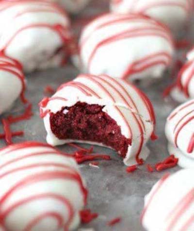 Valentines Day Desserts: Red Velvet Cake Bites