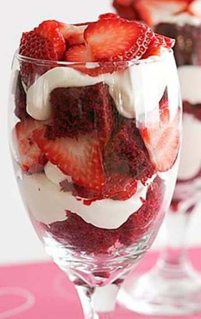 Valentines Day Desserts: Red Velvet & Strawberry Trifles