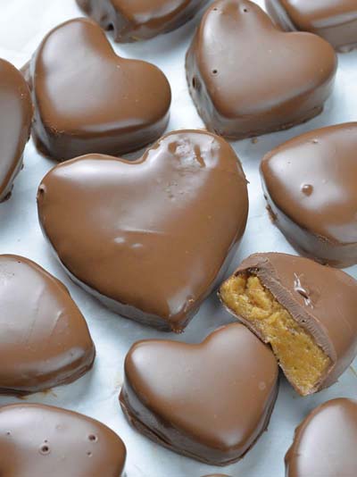 Valentines Day Desserts: Reese’s Peanut Butter Valentine’s Heart