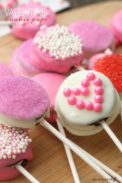 Valentines Day Desserts: Valentine Cookie Pops