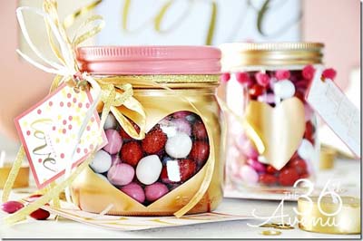 Valentines Day Gift Ideas: Gold Heart Mason Jars