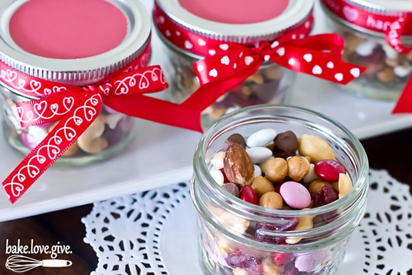 Valentines Day Gift Ideas: Mini Candy Jar