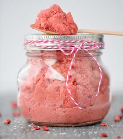 Valentines Day Gift Ideas: Strawberry Sugar Scrub Mason Jar