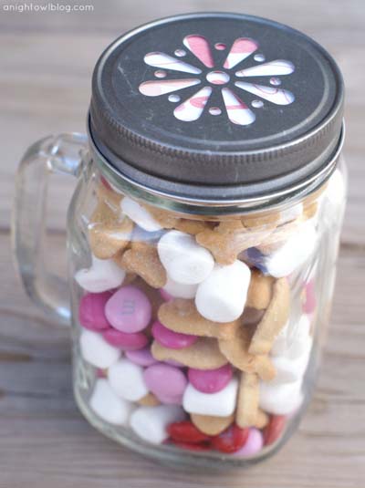 Valentines Day Gift Ideas: Valentine’s S’mores Jar